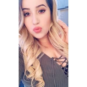 Meet your Posher, Mayra